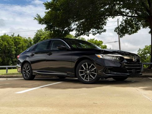 Used 2021 Honda Accord EX-L image 2