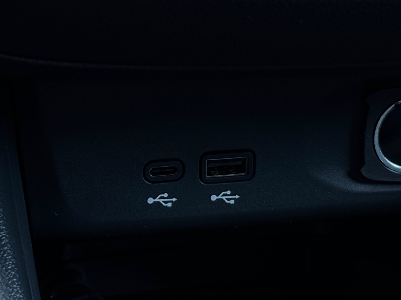 New 2026 Buick Envista Sport Touring w/ Convenience I Package FWD image 21
