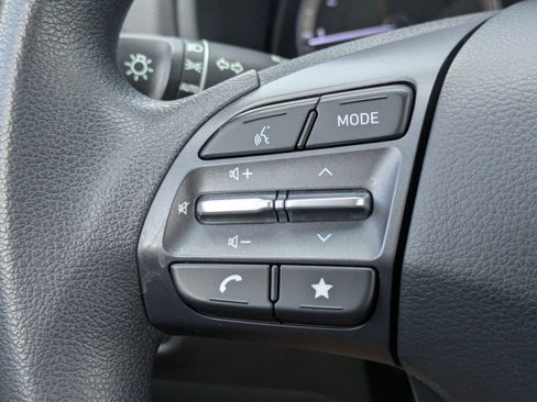 Certified 2022 Hyundai Kona SE FWD image 21