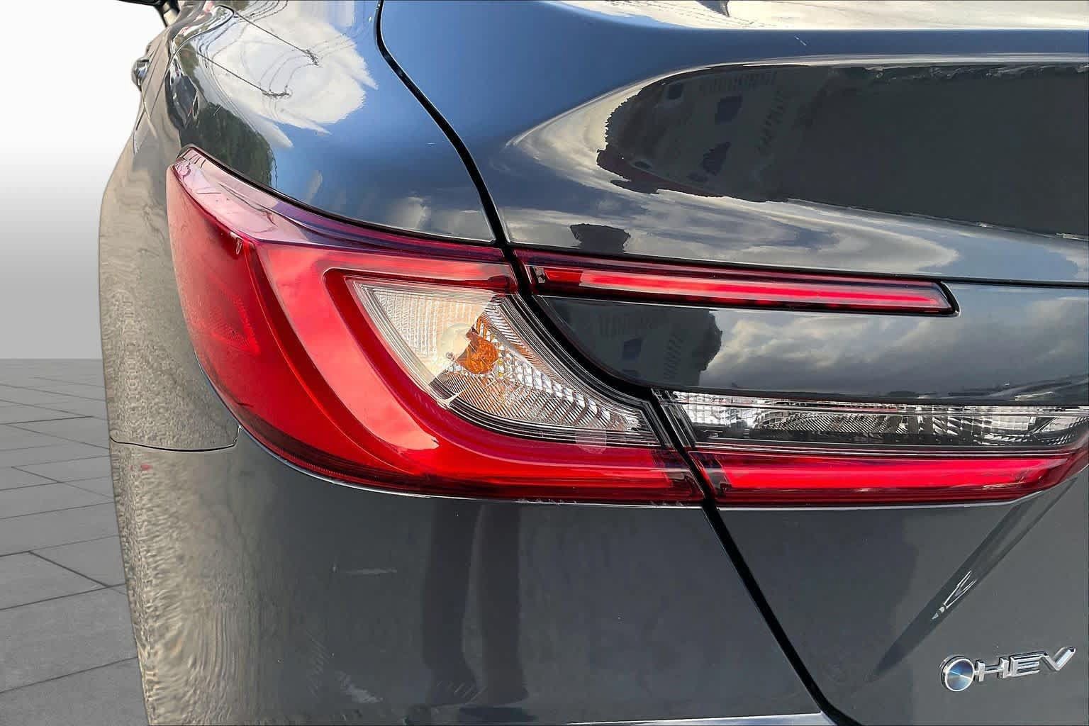 Used 2025 Toyota Camry LE FWD image 27