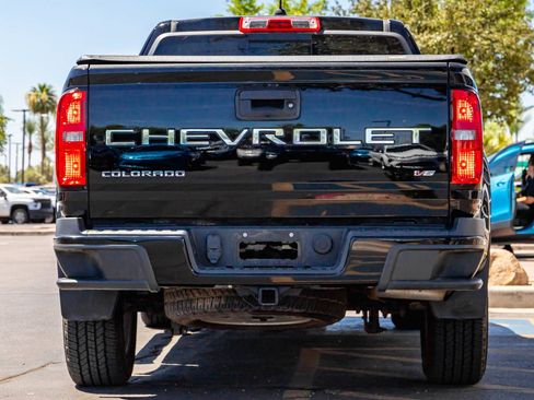 Used 2021 Chevrolet Colorado LT w/ LT Convenience Package RWD image 5