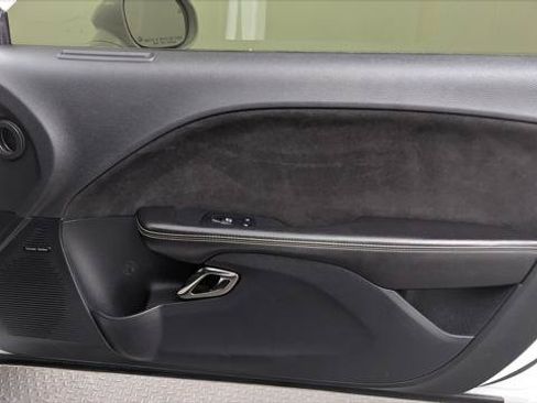 Used 2018 Dodge Challenger SRT Hellcat RWD image 19
