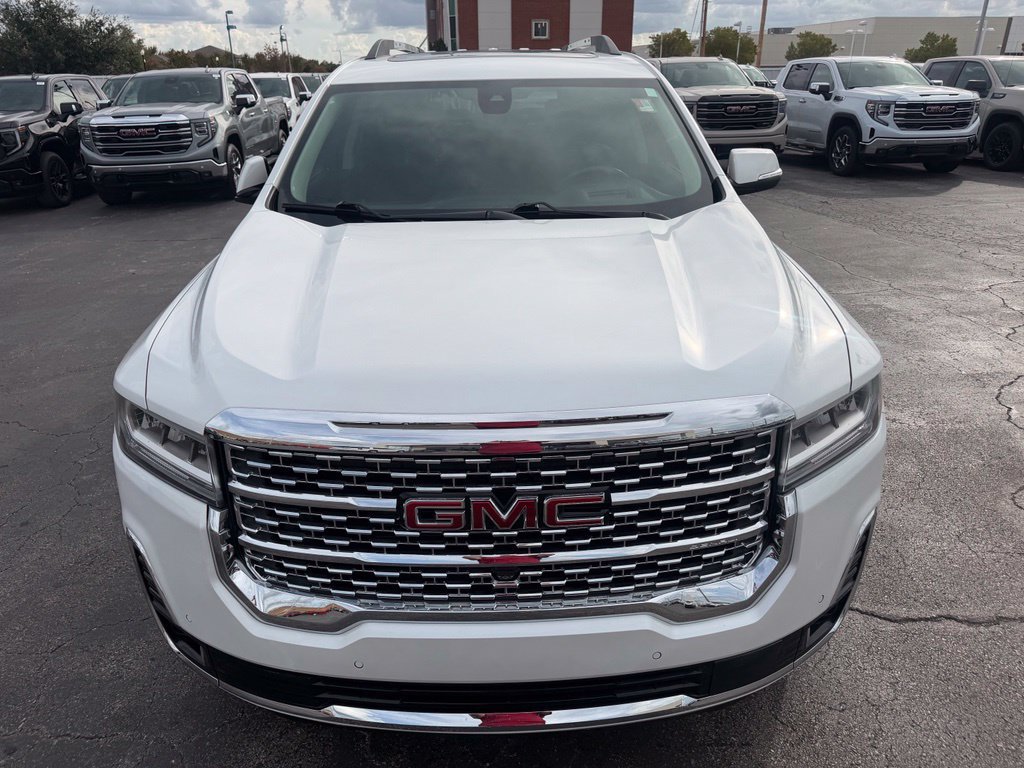 Used 2021 GMC Acadia Denali w/ Denali Technology Package FWD image 9