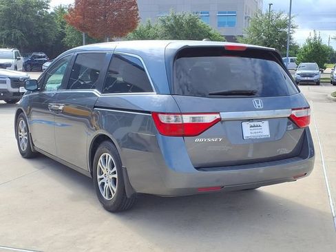 Used 2011 Honda Odyssey EX-L image 2