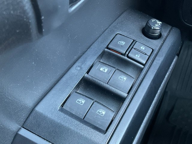 Used 2023 Toyota Tacoma SR AWD/4WD image 33