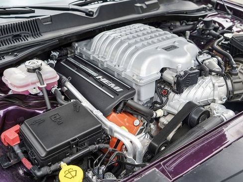 Used 2020 Dodge Challenger SRT Hellcat RWD image 17