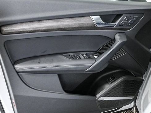 New 2025 Audi Q5 2.0T Premium Plus image 6