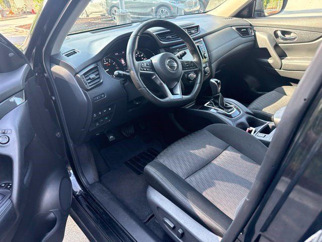 Used 2019 Nissan Rogue SV AWD/4WD image 8