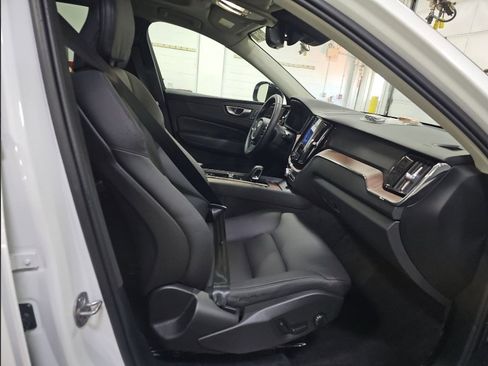 Certified 2024 Volvo XC60 T8 Plus w/ Protection Package Premier AWD/4WD image 3