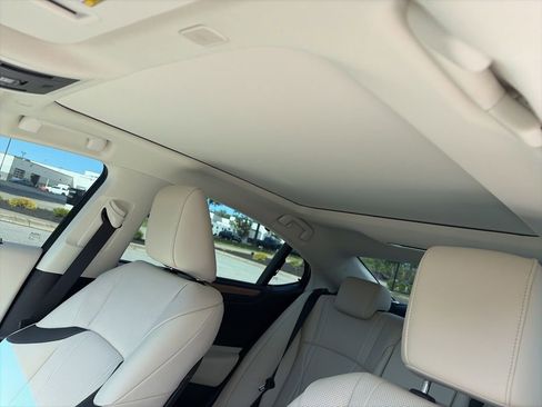 Used 2024 Lexus ES 350 Ultra Luxury w/ Accessory Package (Z2) FWD image 5