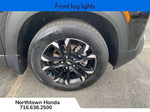Used 2023 Chevrolet TrailBlazer LT w/ Convenience Package AWD/4WD image 11