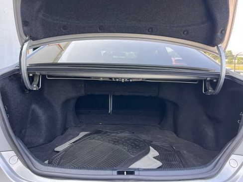 Used 2012 Toyota Camry XLE w/ Leather Pkg FWD image 26