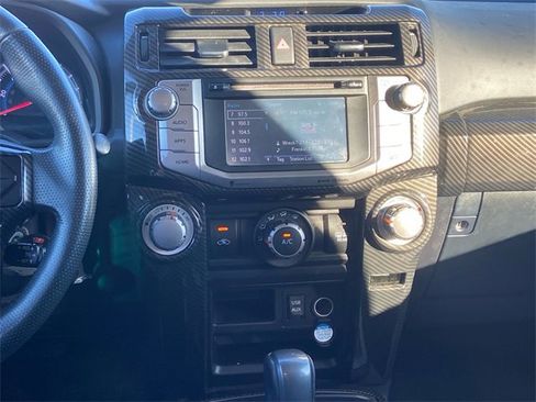 Used 2016 Toyota 4Runner SR5 image 13