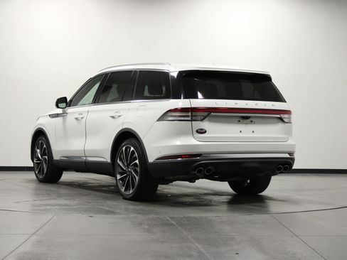 Used 2022 Lincoln Aviator Reserve w/ Equipment Group 201A AWD/4WD image 6