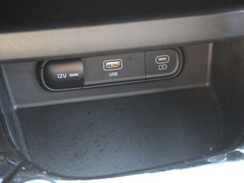 Used 2024 Kia Seltos S AWD/4WD image 10