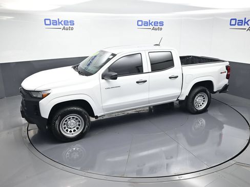 Used 2025 Chevrolet Colorado W/T w/ Advanced Trailering Package AWD/4WD image 50