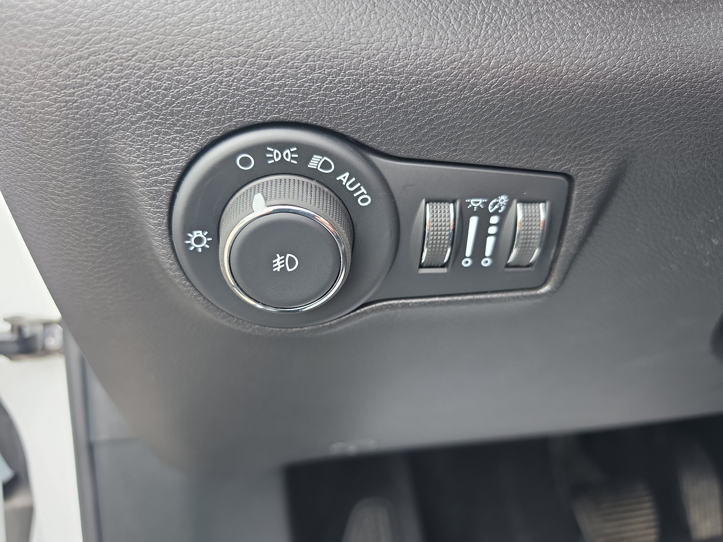 Used 2025 Jeep Compass Limited AWD/4WD image 22