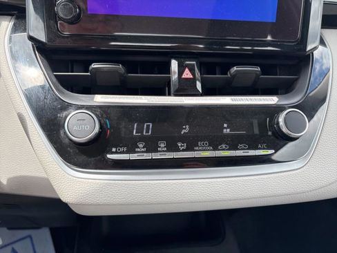 Used 2024 Toyota Corolla LE FWD image 14