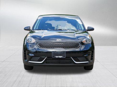Used 2018 Kia Niro FE FWD image 2