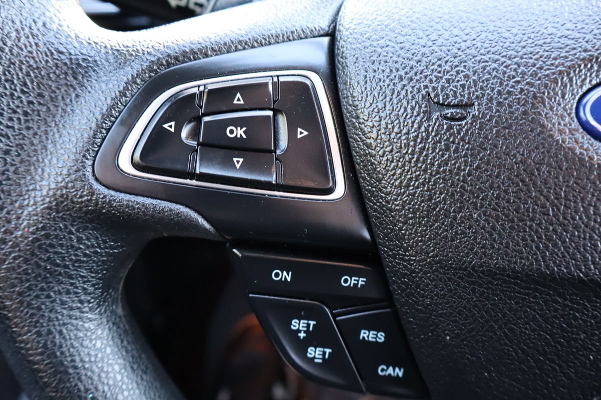 Used 2017 Ford Escape SE AWD/4WD image 29
