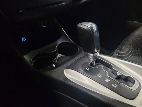 Used 2018 Dodge Journey SXT FWD image 26