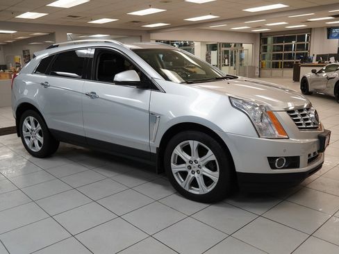 Used 2016 Cadillac SRX Performance w/ Driver Assist Package image 14