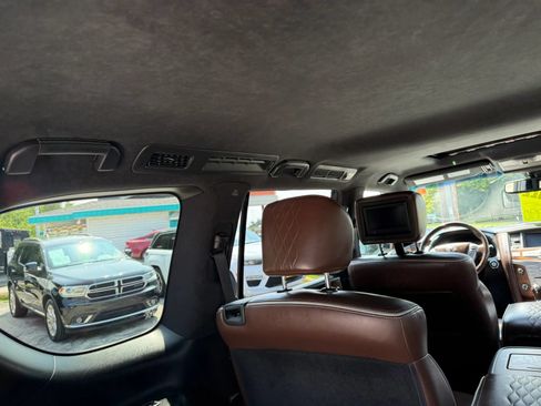 Used 2015 INFINITI QX80 4WD w/ Limited Package image 21