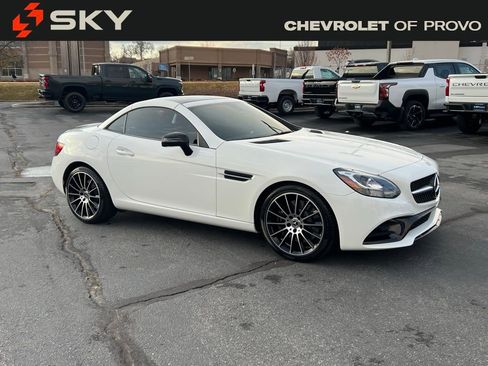Used 2018 Mercedes-Benz SLC 300 image 3