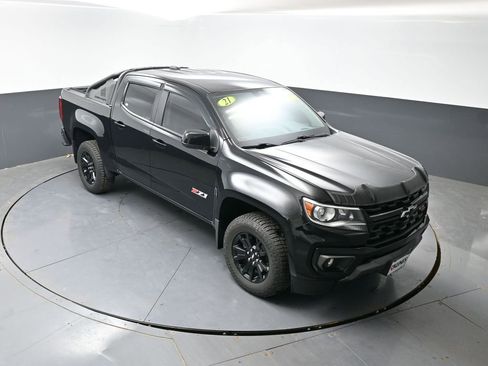 Used 2021 Chevrolet Colorado Z71 w/ Z71 Midnight Edition AWD/4WD image 44