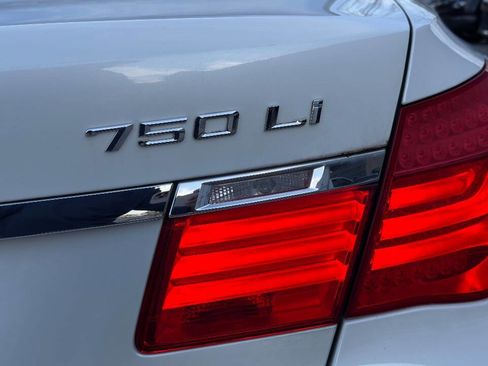 Used 2009 BMW 750Li image 28
