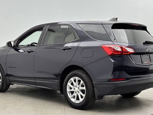 Used 2021 Chevrolet Equinox LS w/ LPO, Blackout Package image 4