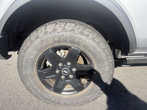 Used 2024 Ford Bronco Black Diamond AWD/4WD image 9