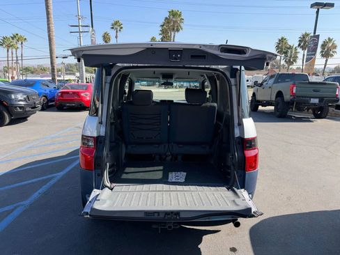 Used 2005 Honda Element EX image 10