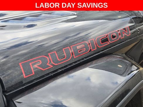 Used 2024 Jeep Gladiator Rubicon AWD/4WD image 11