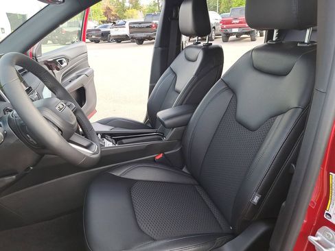 New 2026 Jeep Compass Latitude w/ Quick Order Package 29K AWD/4WD image 15
