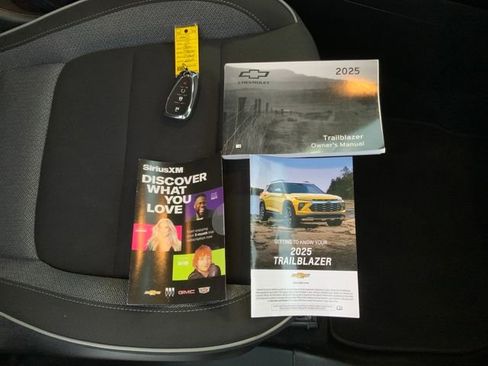 Certified 2025 Chevrolet TrailBlazer LT image 17