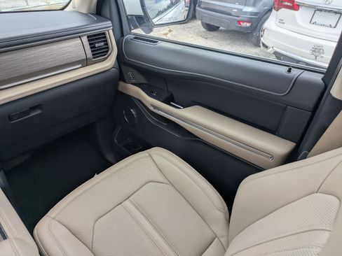 Used 2023 Ford Expedition Max Limited AWD/4WD image 21