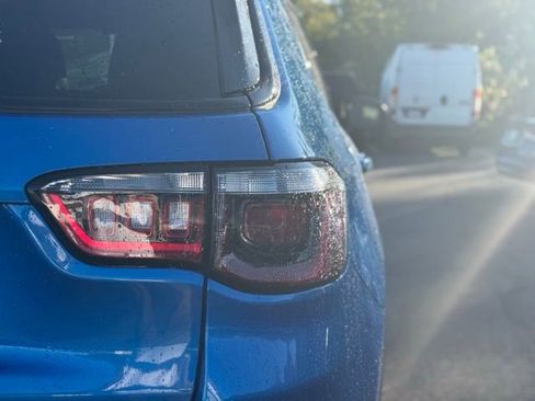 New 2026 Jeep Compass Limited image 9