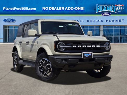 New 2026 Ford Bronco Outer Banks AWD/4WD image 1