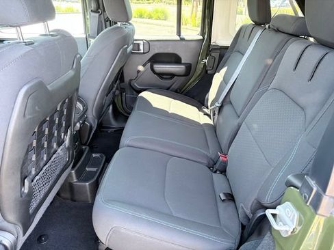 Used 2023 Jeep Wrangler Unlimited Rubicon 4xe AWD/4WD image 7