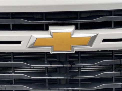 Used 2025 Chevrolet Silverado 2500 Custom w/ Custom Value Package image 37