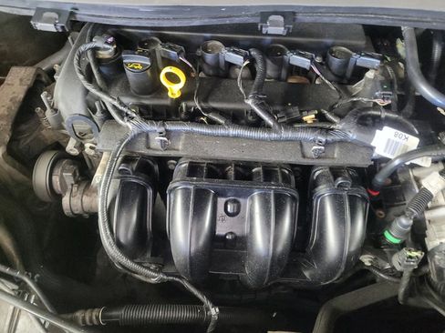 Used 2017 Ford Escape S FWD image 30