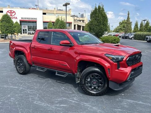 Used 2026 Toyota Tacoma TRD Sport AWD/4WD image 2