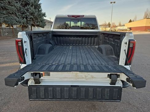 Used 2025 GMC Sierra 3500 AT4 w/ AT4 Premium Plus Package image 36