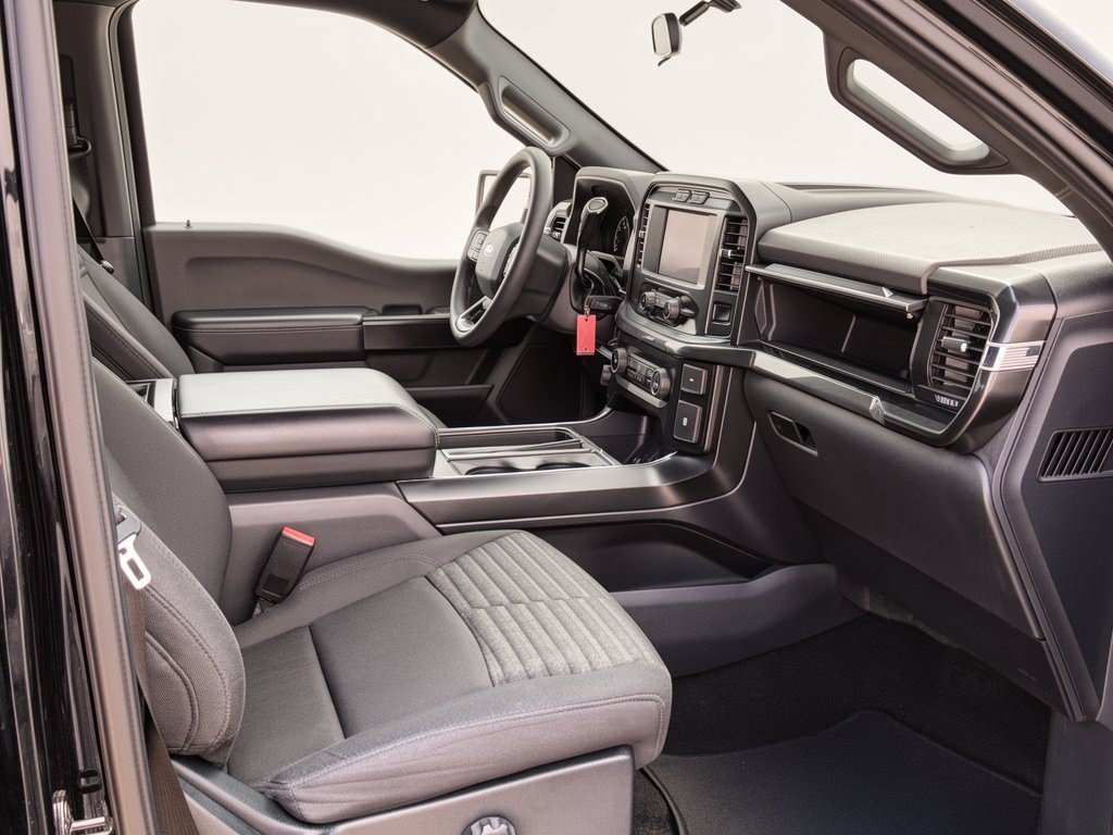 Used 2021 Ford F150 XL w/ STX Appearance Package RWD image 30