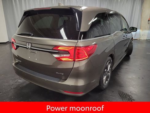 Used 2023 Honda Odyssey Elite image 8