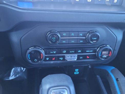 Used 2025 Ford Bronco Badlands AWD/4WD image 34