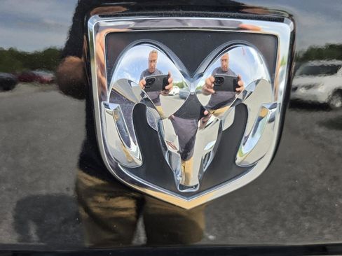 Used 2015 RAM 1500 Big Horn AWD/4WD image 23