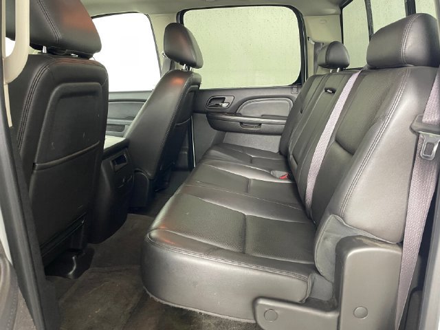 Used 2013 GMC Sierra 2500 Denali w/ Suspension Package, Off-Road AWD/4WD image 13