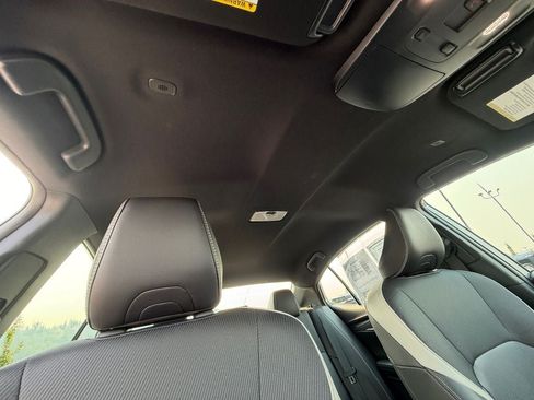 Used 2025 Toyota Camry SE FWD image 27